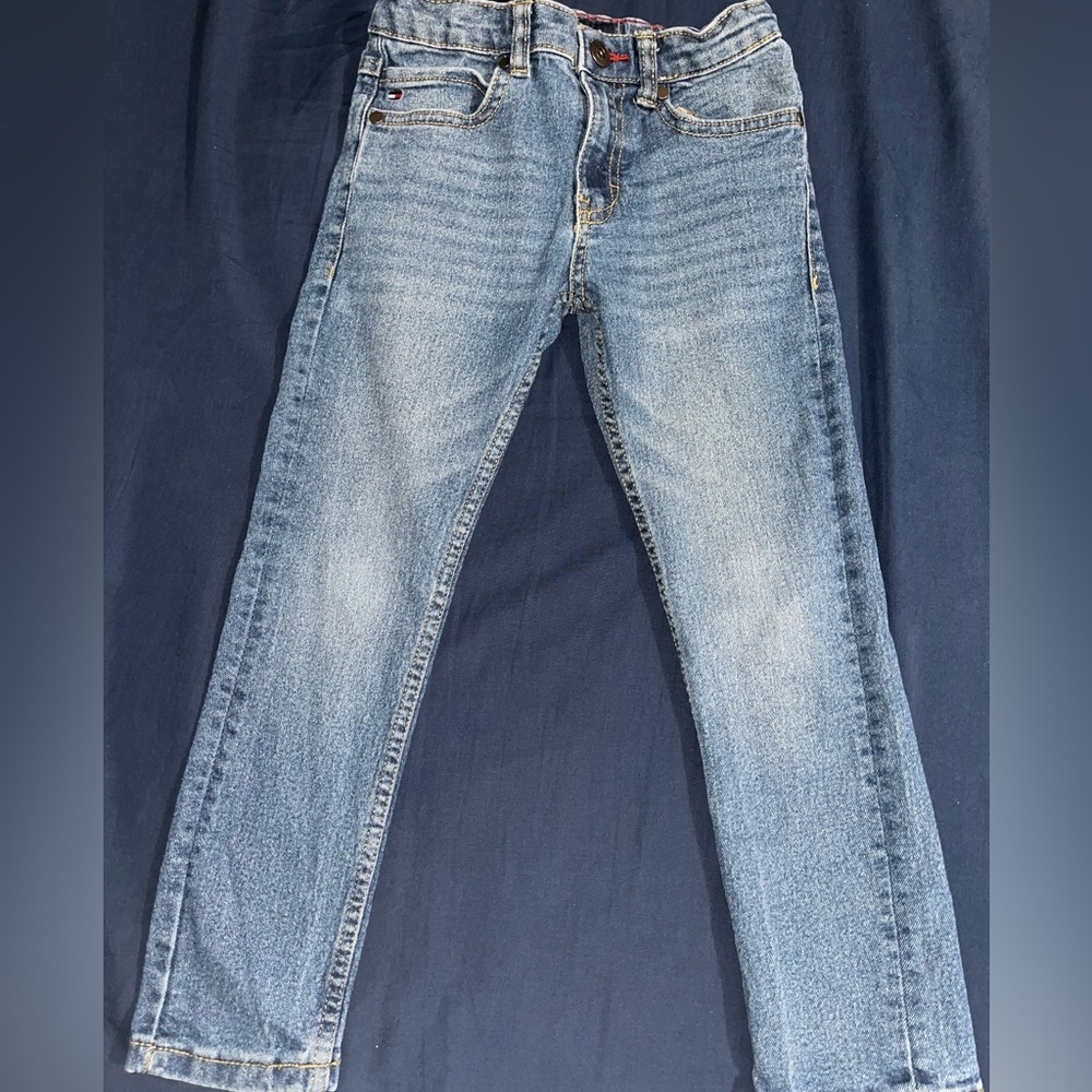 Tommy Hilfiger boy jeans, size 6, inside belt, stretch skinny, great condition